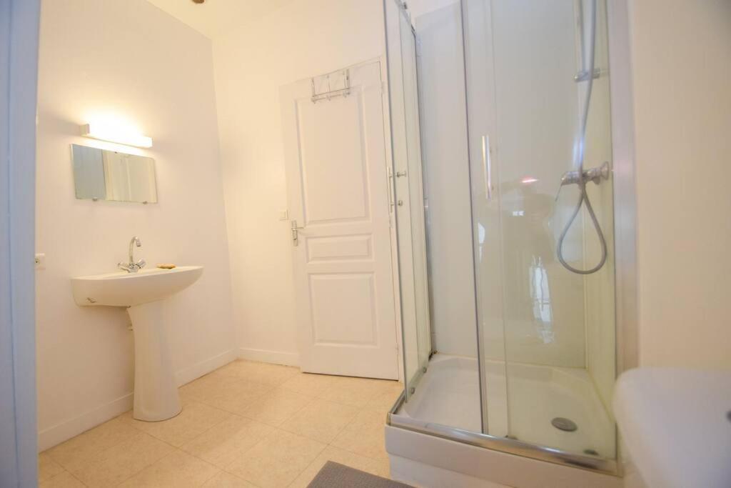 Studio Au Coeur De Cancale Sur Le Port De La Houle Екстериор снимка